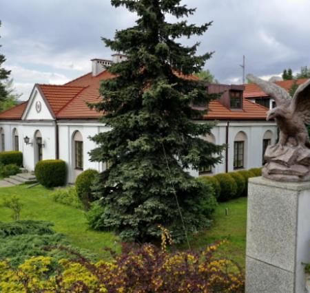 Hotel "Zajazd Napoleonski" Варшава Екстериор снимка