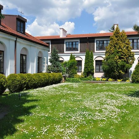 Hotel "Zajazd Napoleonski" Варшава Екстериор снимка