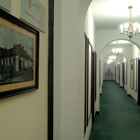Hotel "Zajazd Napoleonski" Варшава Екстериор снимка