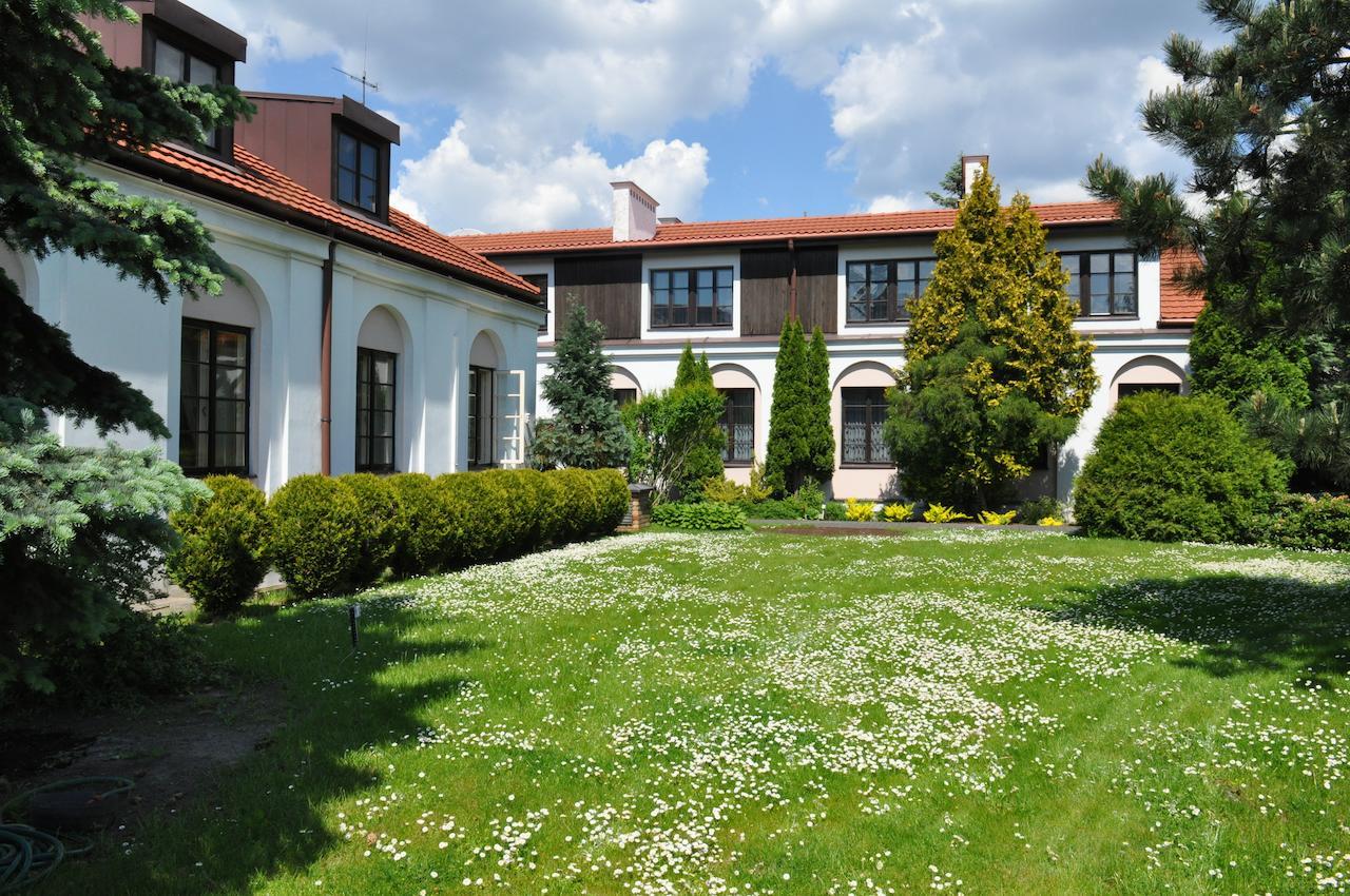 Hotel "Zajazd Napoleonski" Варшава Екстериор снимка