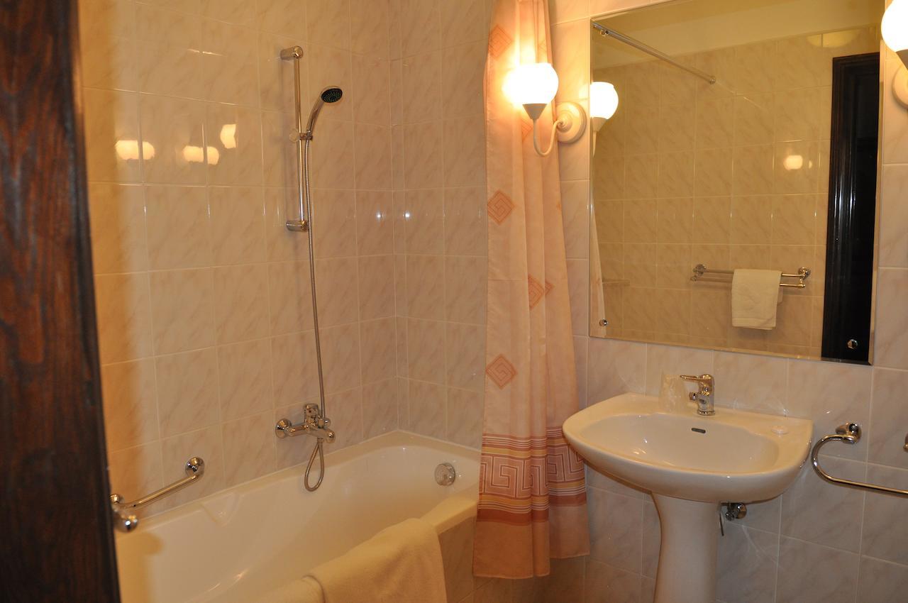 Hotel "Zajazd Napoleonski" Варшава Стая снимка