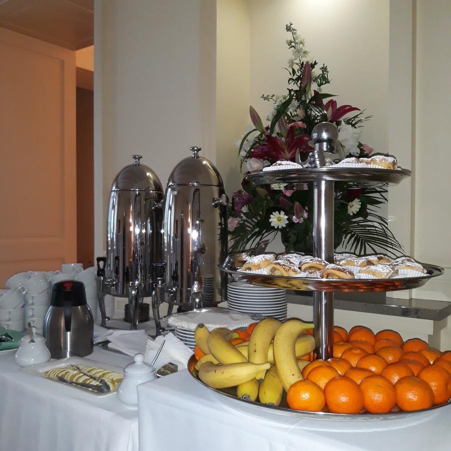 Hotel "Zajazd Napoleonski" Варшава Екстериор снимка